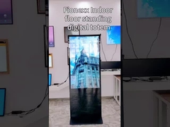 Totem de exibição LCD de piso interno